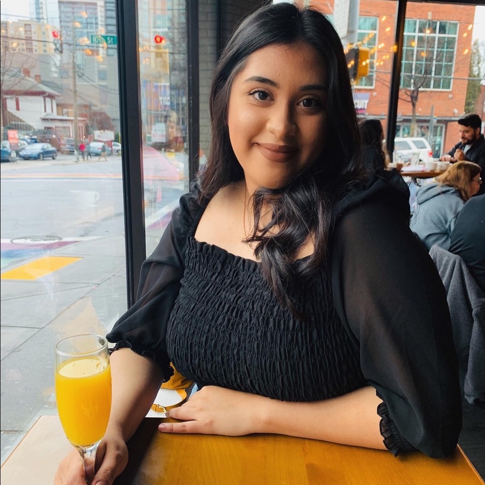 Meet your Posher, Maria